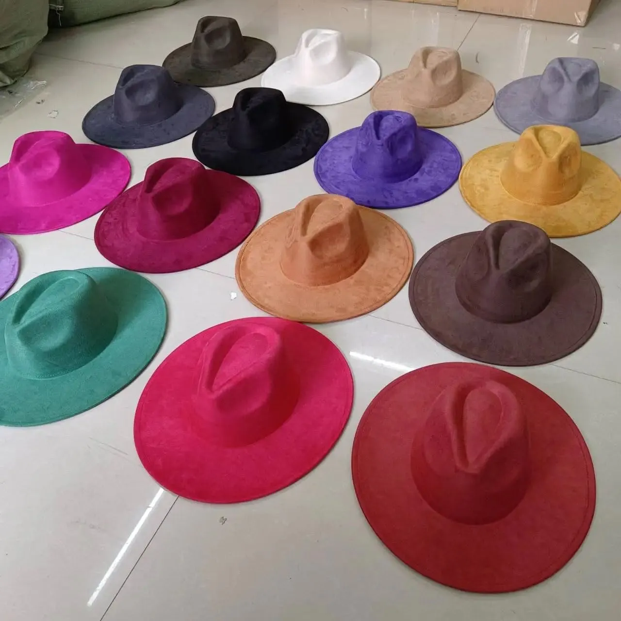 Unisex Big Wide Brim Suede-Like Fedora Hat - Concave Top Design Handpainted Party Church Wedding Hat